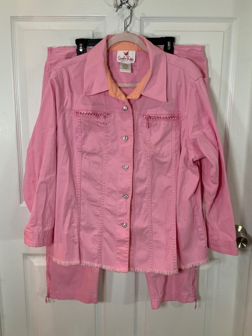Quacker Factory Pink Set Denim Jacket and Capri Pants Rhinestone Cruise Size 1X